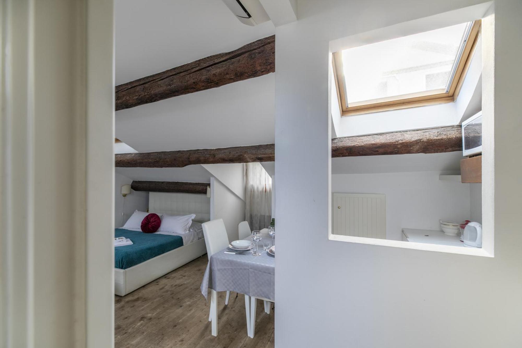 Nice Lovely Attic For 4 Person With Wifi - A/C البندقية المظهر الخارجي الصورة