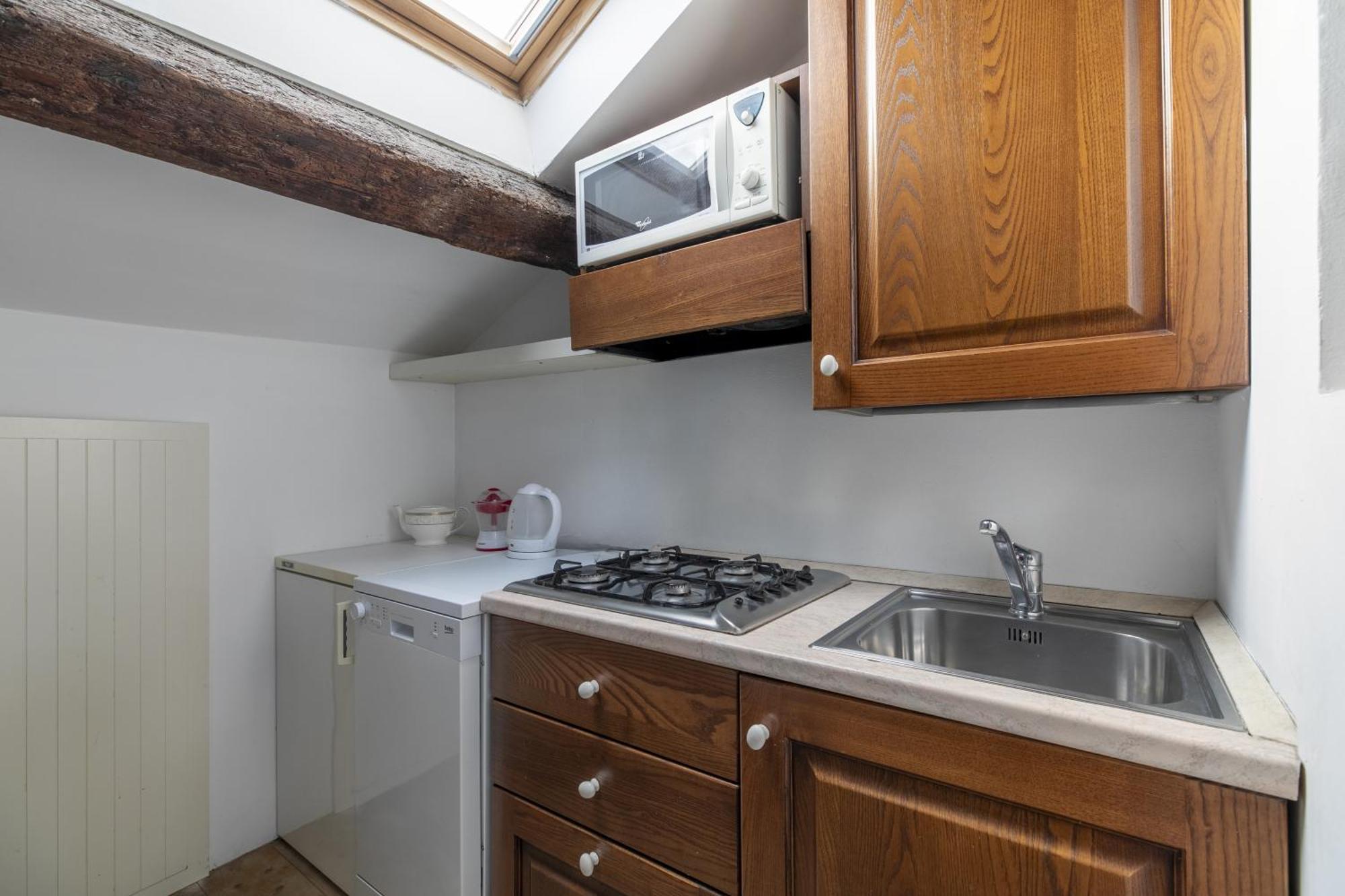 Nice Lovely Attic For 4 Person With Wifi - A/C البندقية المظهر الخارجي الصورة