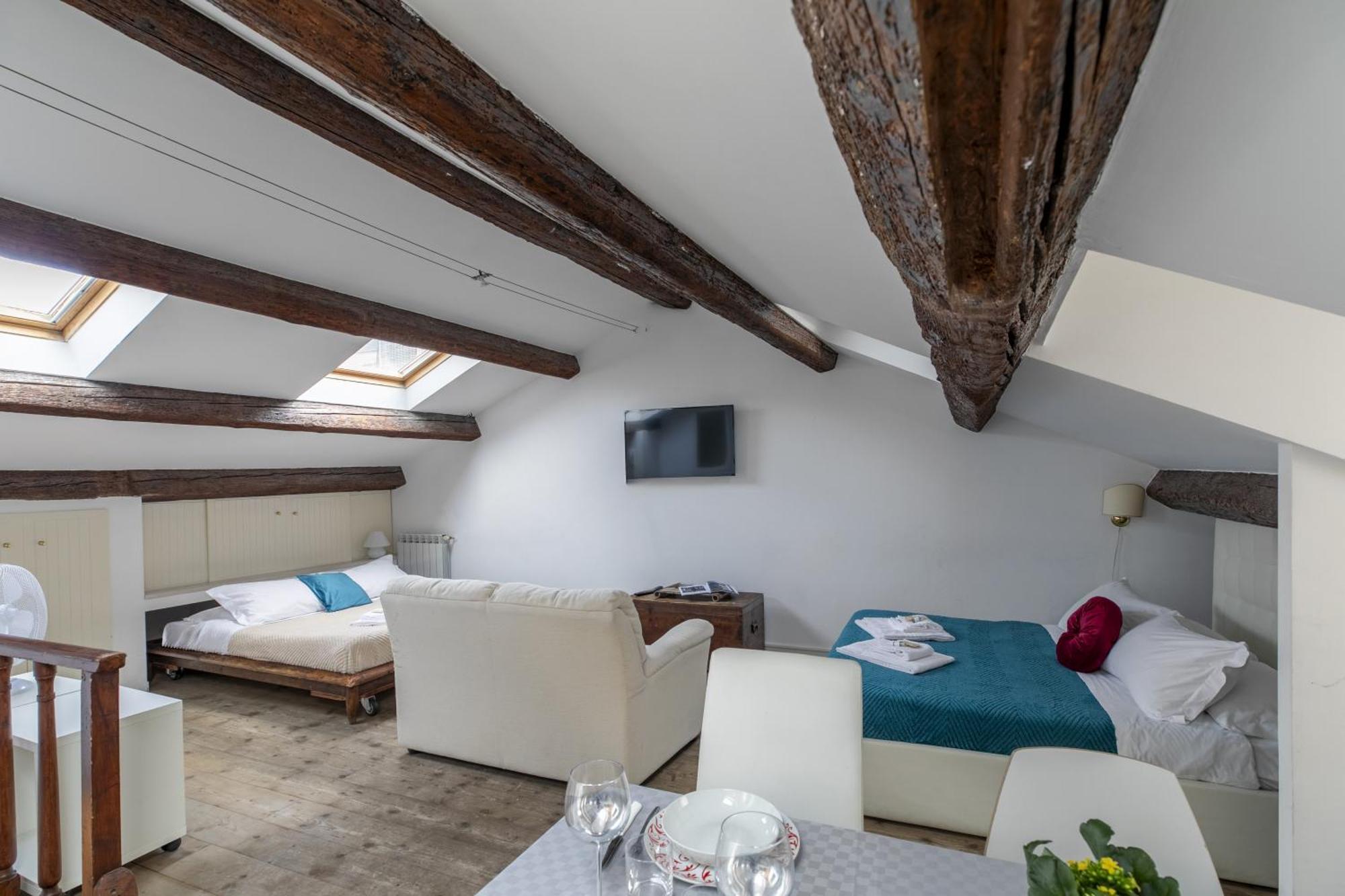Nice Lovely Attic For 4 Person With Wifi - A/C البندقية المظهر الخارجي الصورة