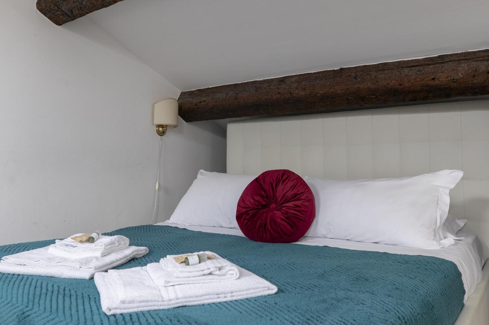 Nice Lovely Attic For 4 Person With Wifi - A/C البندقية المظهر الخارجي الصورة