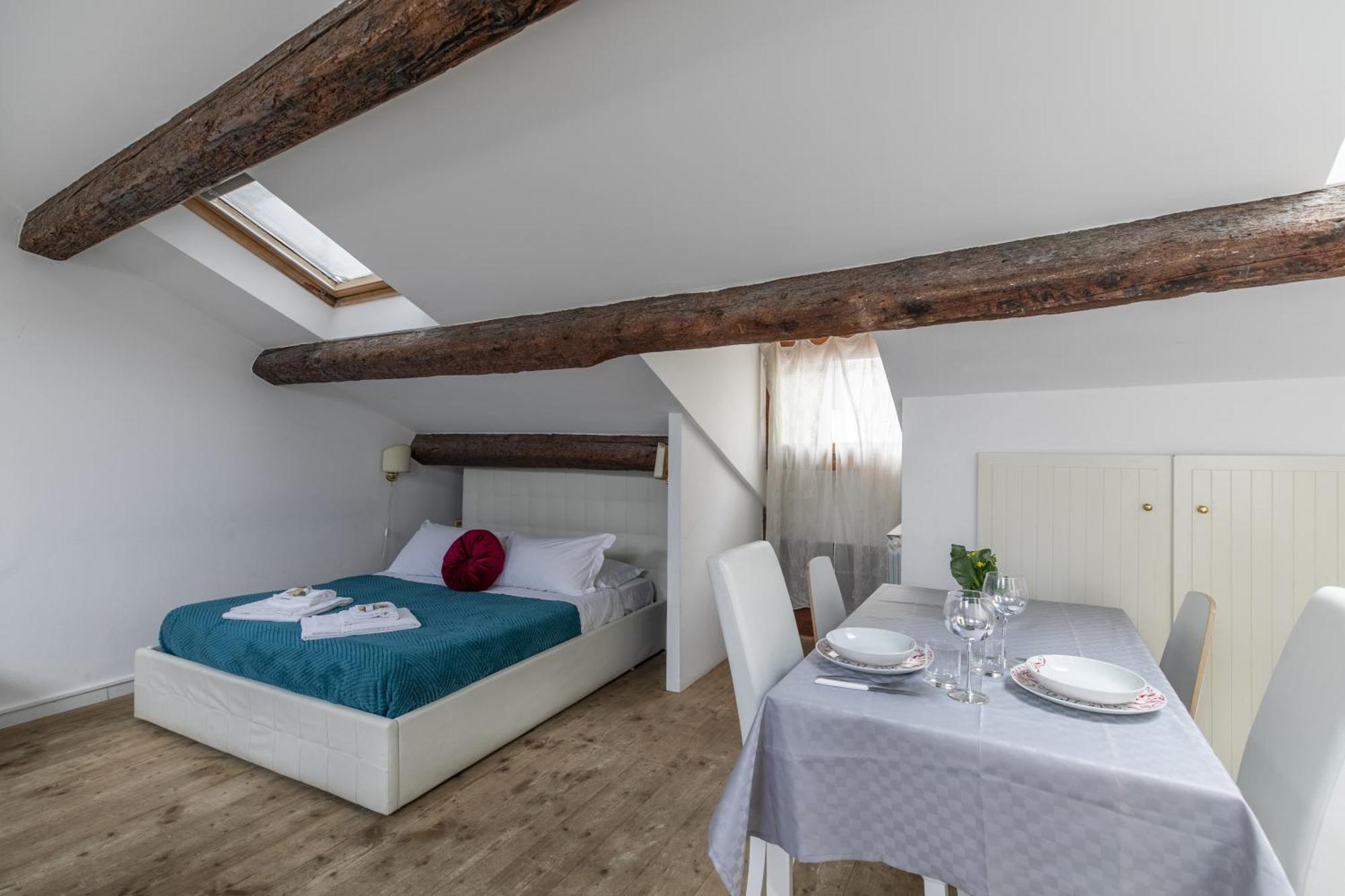 Nice Lovely Attic For 4 Person With Wifi - A/C البندقية المظهر الخارجي الصورة